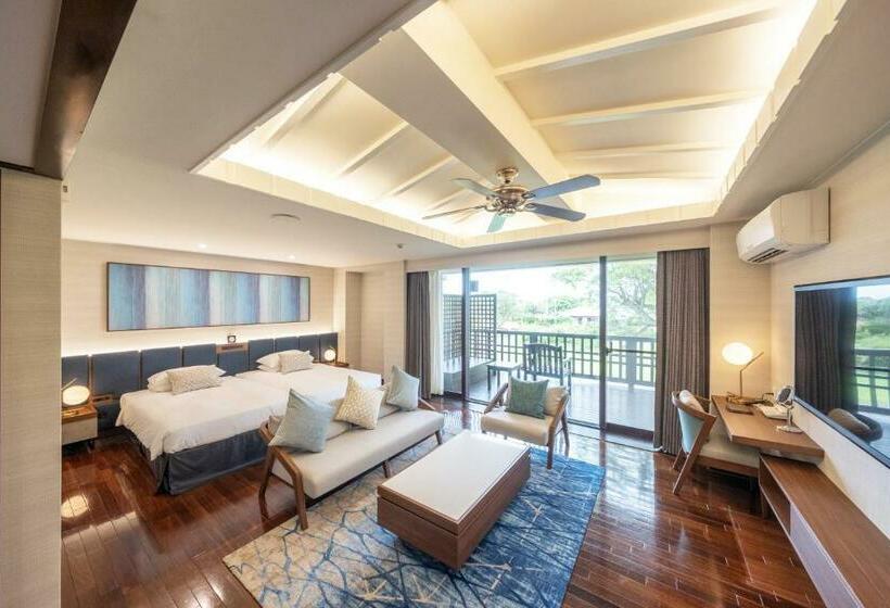 کابین, Okuma Private Beach & Resort