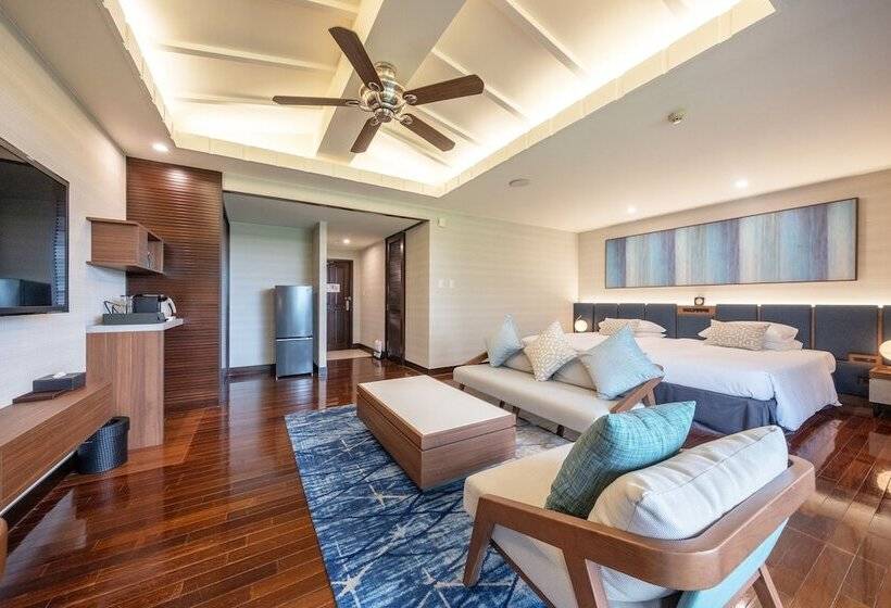 کابین, Okuma Private Beach & Resort