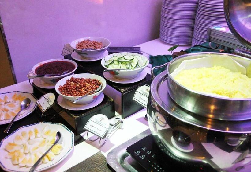جناح جونيور, Promenade Hotel Kota Kinabalu