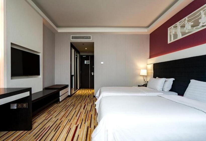 غرفة سوبيريور مزوَّدة بصالون, Promenade Hotel Kota Kinabalu