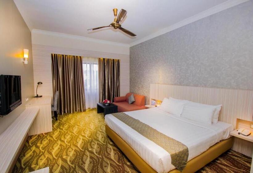 اتاق لوکس با تخت بزرگ, Copthorne Hotel Cameron Highlands