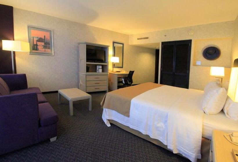 キングサイズベッドのスタンダードルーム, Holiday Inn Monterrey Parque Fundidora, An Ihg