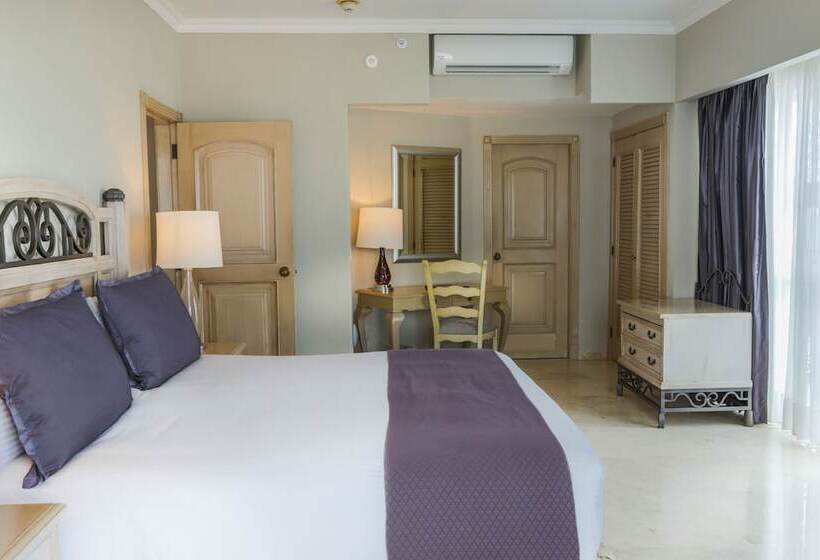 סוויטה, Sandos Cancun All Inclusive