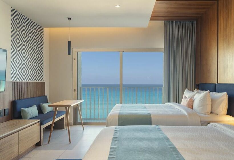 Cameră Superioară cu Vedere spre Mare, Hilton Cancun Mar Caribe
