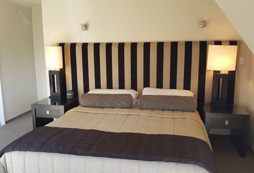 Апартаменты Пентхаус 2 Спальни, Carnmore Chateau Marlborough