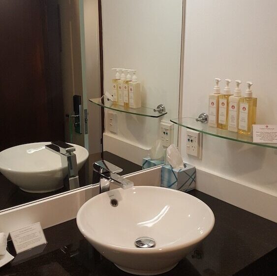 Студия Superior, Carnmore Chateau Marlborough
