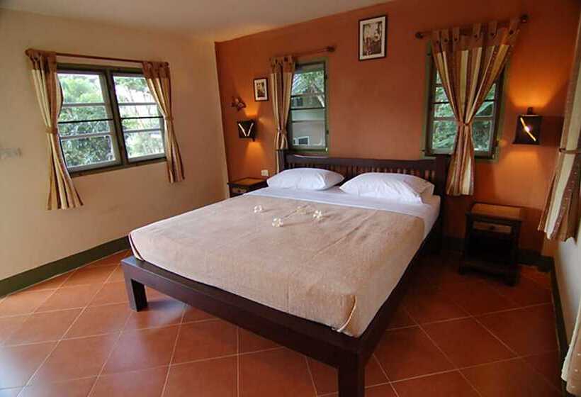 اتاق استاندارد, Baan Suan Rojjana