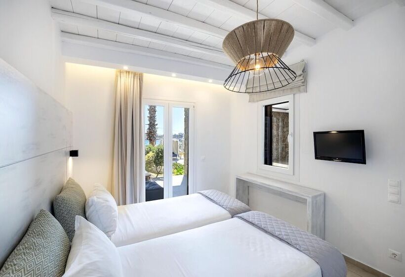 آپارتمان 1 خوابه با چشم‌انداز استخر, Tropicana Hotel , Suites & Villas Mykonos