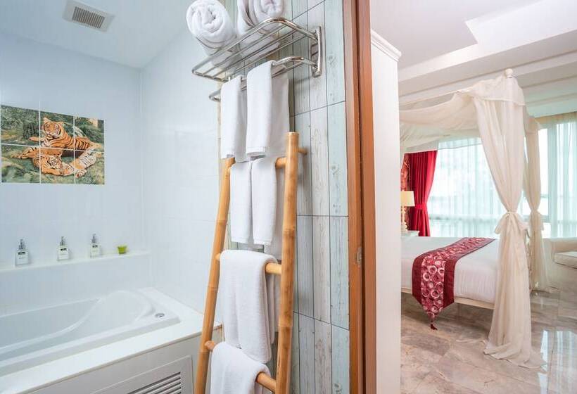 سوئیت پریمیوم 2 خوابه, Almali Rawai Beach Residence