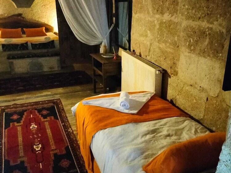 سوییت خانوادگی, Cappadocia Cave House