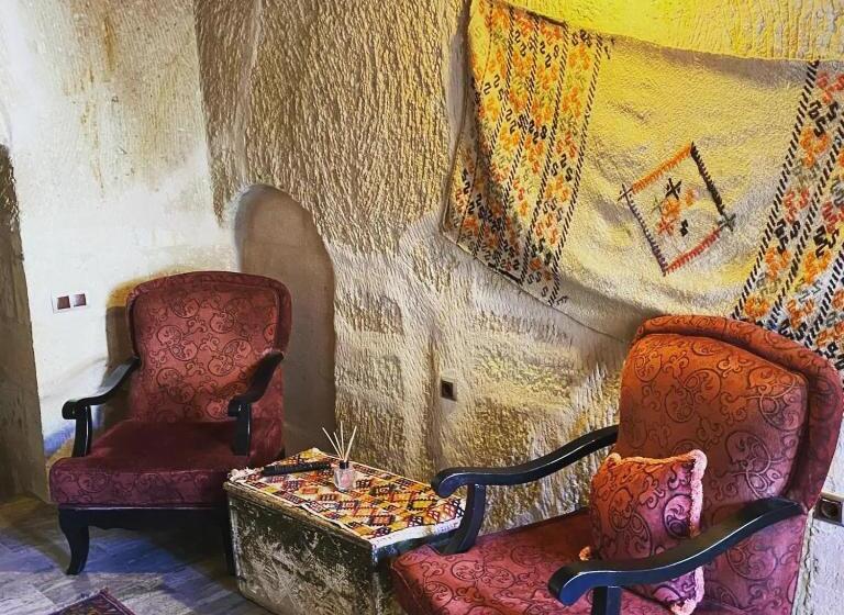سوییت سوپریور, Cappadocia Cave House