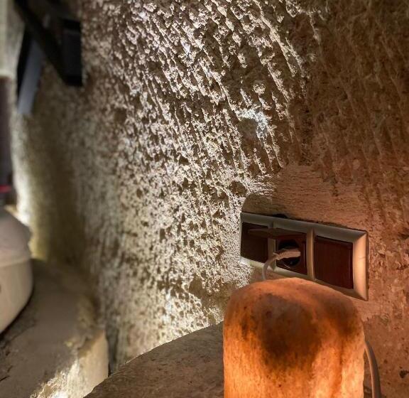 سوییت سوپریور, Cappadocia Cave House