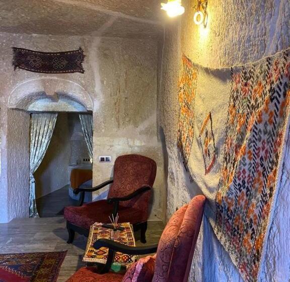 سوییت سوپریور, Cappadocia Cave House