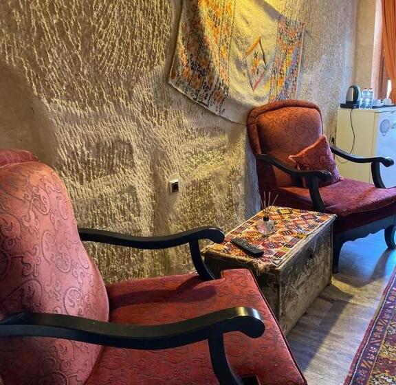 سوییت سوپریور, Cappadocia Cave House