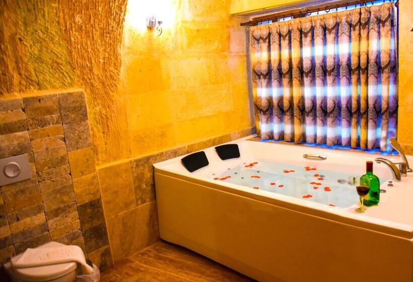 اتاق لوکس با تخت بزرگ, Cappadocia Cave House