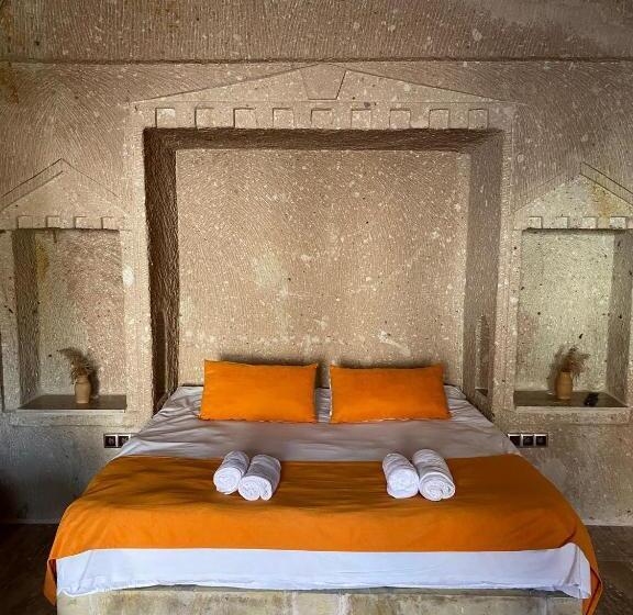 اتاق لوکس با تخت بزرگ, Cappadocia Cave House