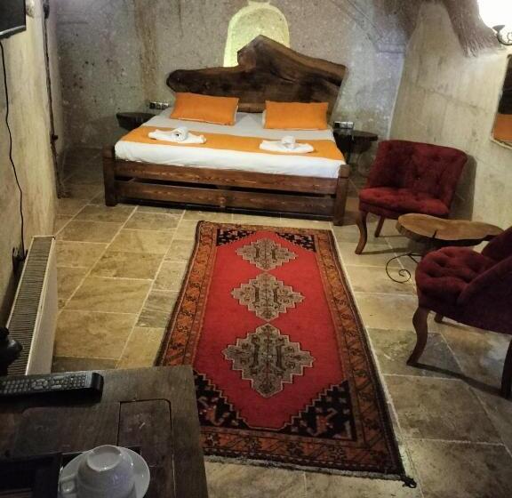 اتاق راحتی سه تخته, Cappadocia Cave House