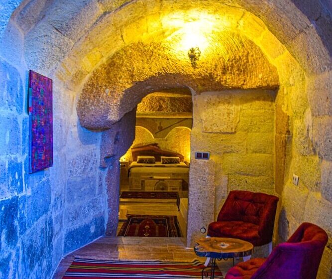 سوییت خانوادگی, Cappadocia Cave House