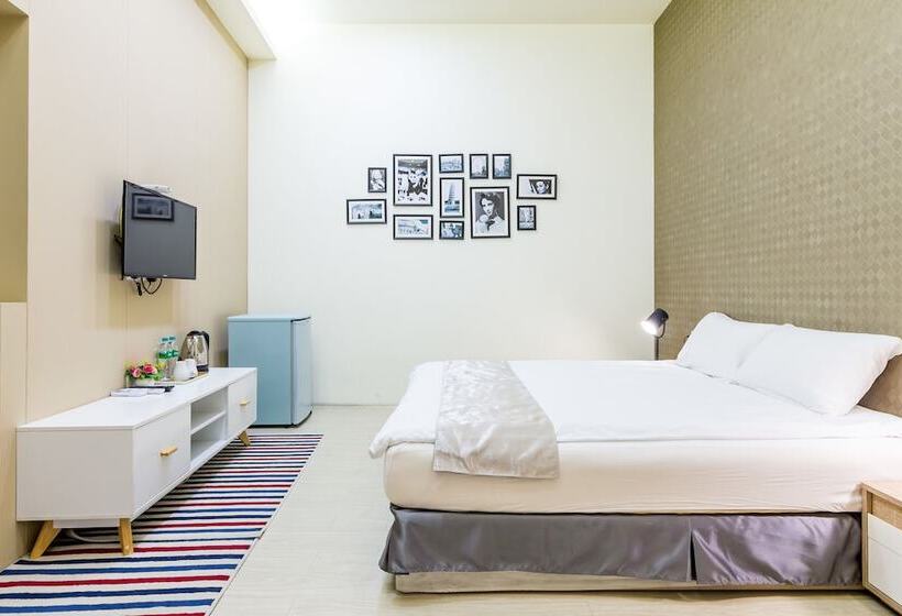 اتاق اکونومی, Enjoy Slow Living