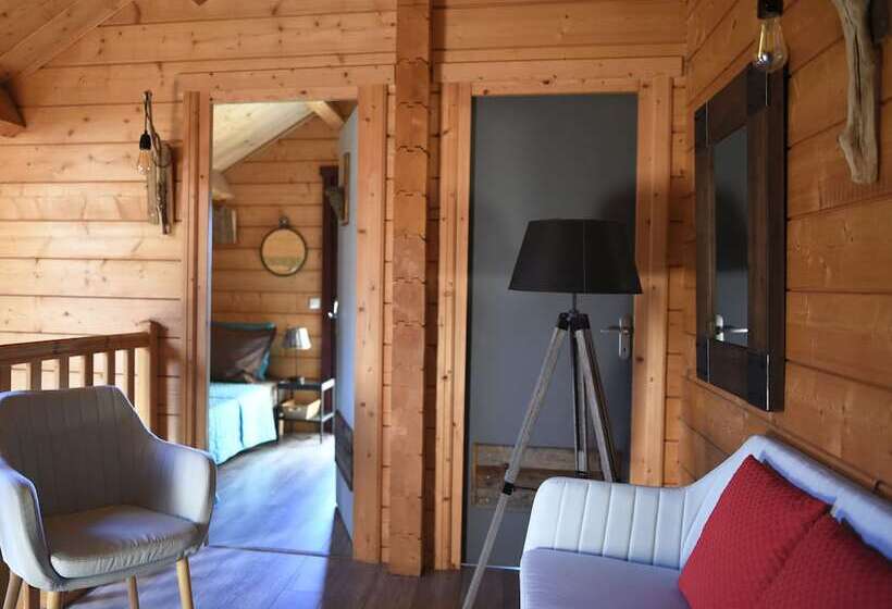اتاق استاندارد با سرویس بهداشتی مشترک, Un Balcon En Montagne