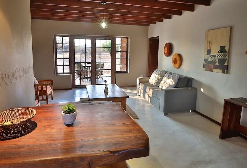 샬레, Mangwa Valley Game Lodge & Spa