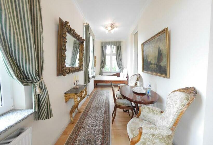 استودیوی لوکس, Rotdorn