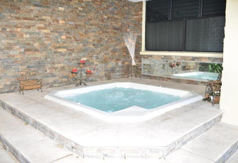 سوییت خانوادگی, Valle Dorado Resort & Parque Acuático