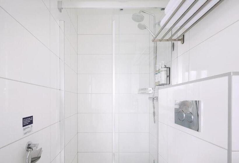 Estudio Standart com Balcão, Numa I Turi Apartments