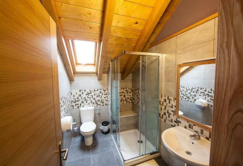 Номер Стандарт, Albergue Miguelín   Hostel