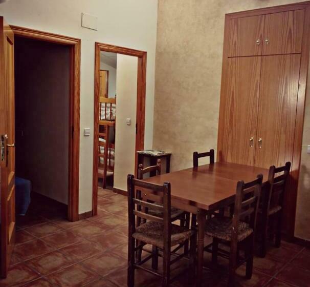 Семейные Апартаменты, Hospedium Hotel Venta Sant Jordi