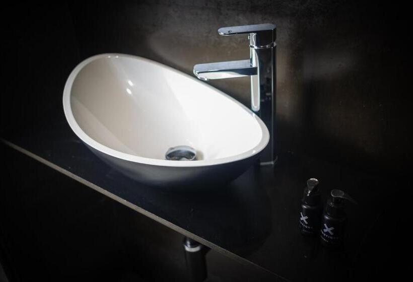 Quarto Basic, Boutique X Pueblo, Benalmádena