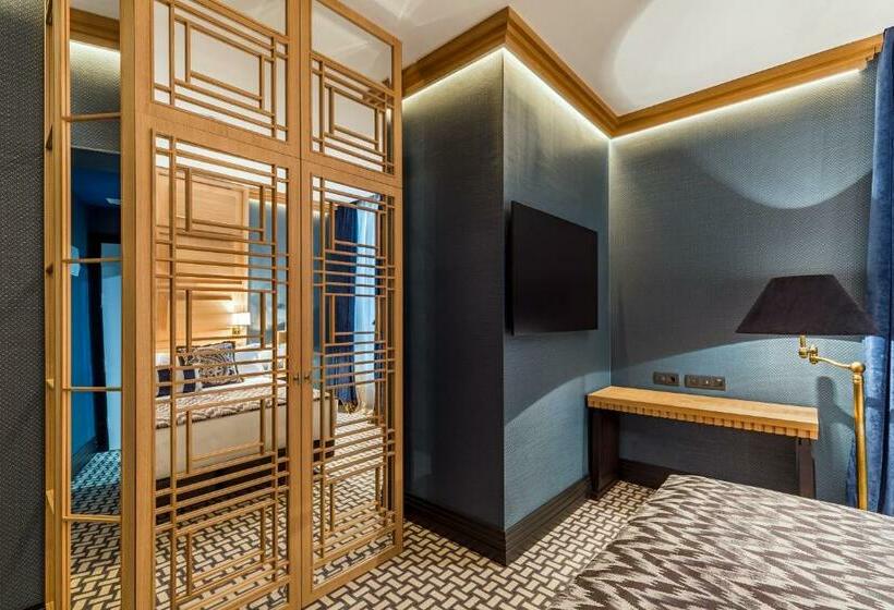 اتاق استاندارد, Room Mate Alba