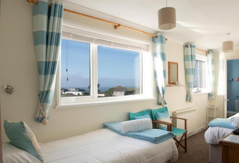 اتاق استاندارد با چشم‌انداز دریا, Trevarrian Lodge