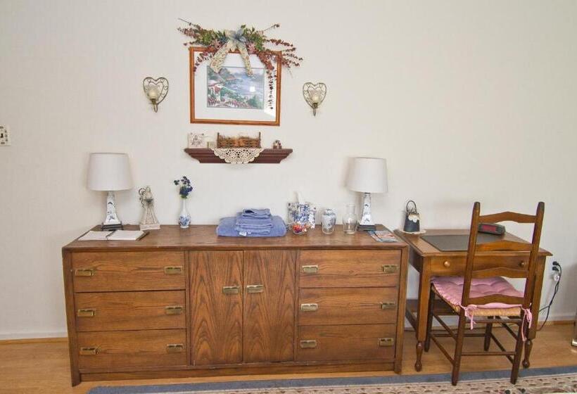 Номер Стандарт Совместная Ванная, Pilgrim's Rest Bed And Breakfast