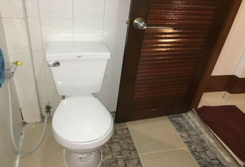 Номер Стандарт Трехместный, Lucky Guest House