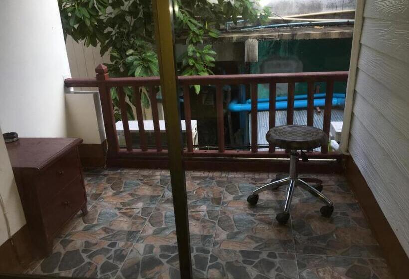 Номер Deluxe, Lucky Guest House