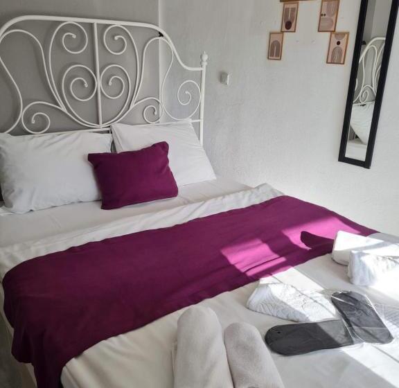 经济房, Agva Temmuz Otel