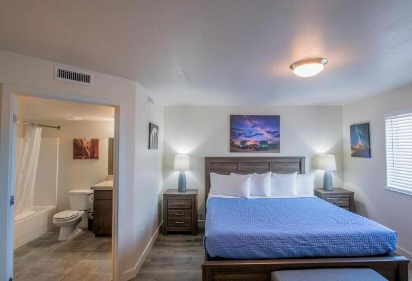 آپارتمان 1 خوابه با بالکن, Moab Redcliff Condos