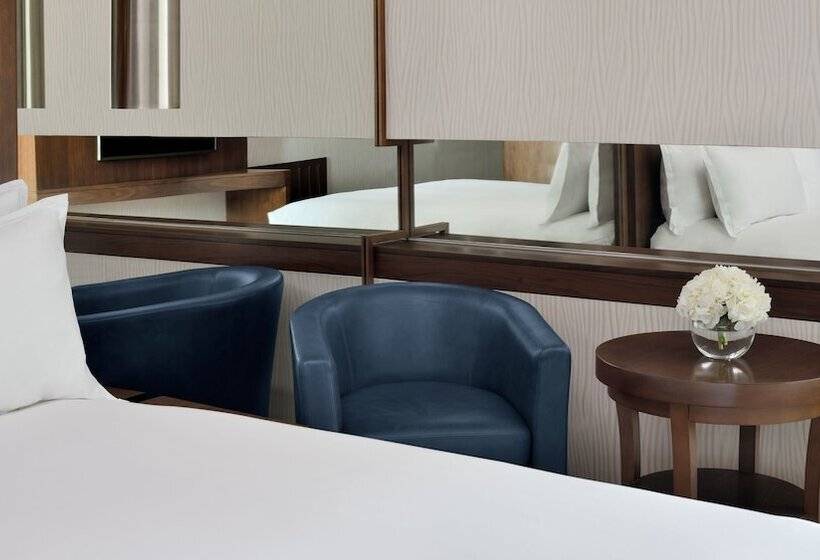 Президентский Люкс, Crowne Plaza Hotel Riyadh Minhal, An Ihg