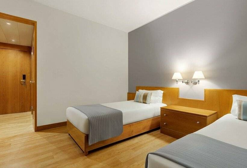 Номер Стандарт Адаптированный для Инвалидов, Tryp By Wyndham Montijo Parque