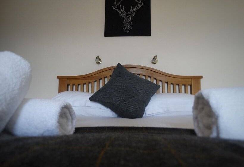 Семейный Номер, Kilchoan House