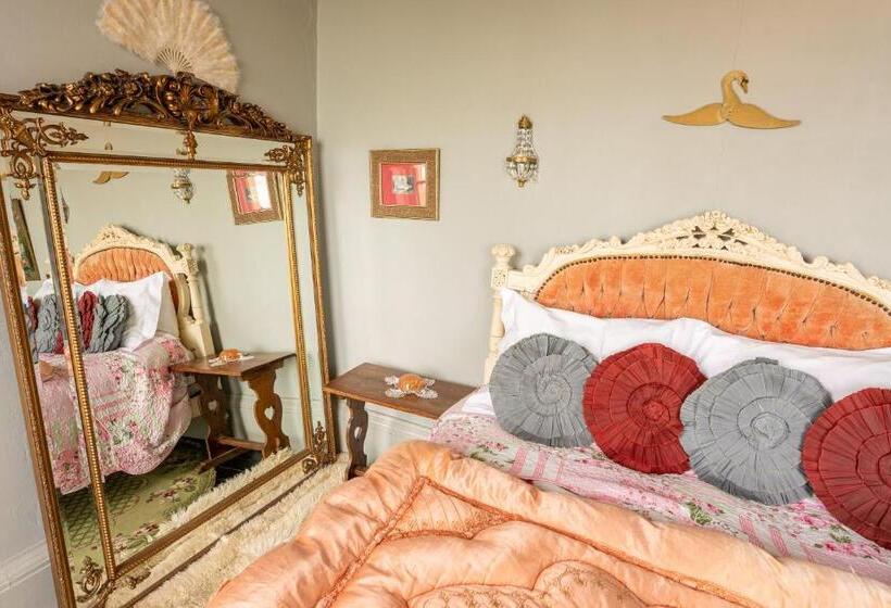 اتاق استاندارد با تخت بزرگ, La Rosa