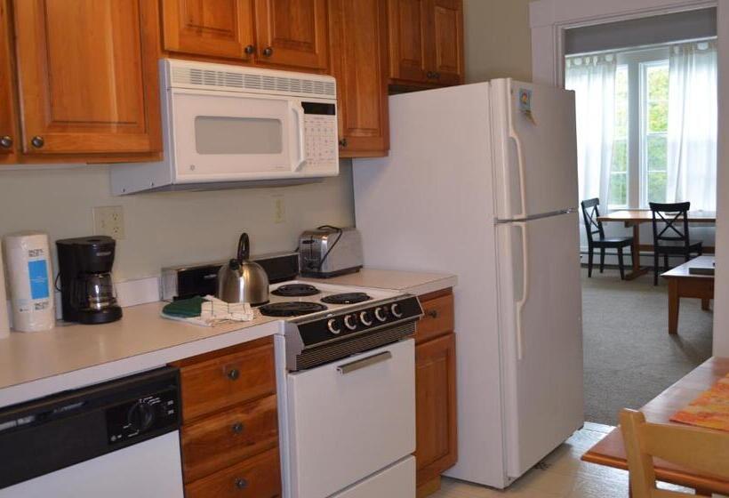 Апартаменты 2 Спальни, Edgartown Commons Vacation Apartments
