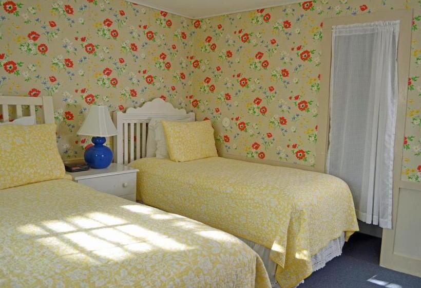 Семейный Номер, Edgartown Commons Vacation Apartments