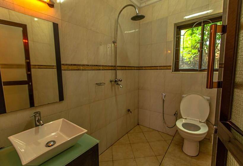 اتاق لوکس یک تخته, The Lahe Hotels