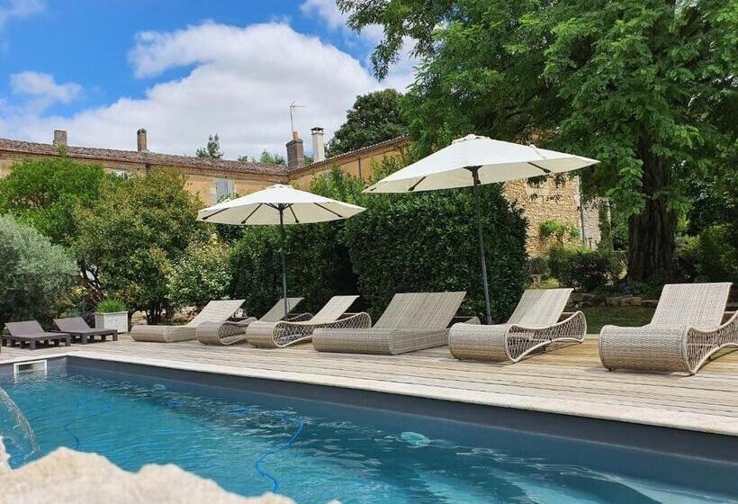 Люкс с Террасой, Le Clos Réaud