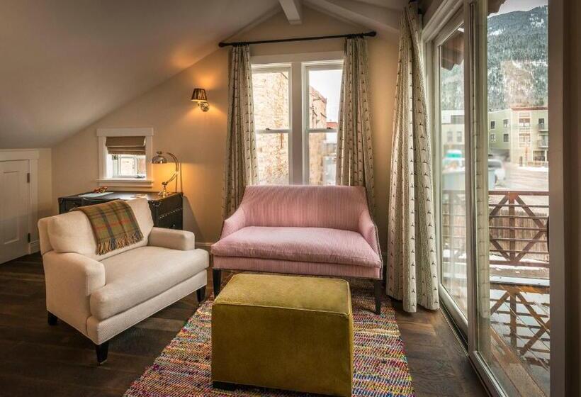 キングサイズベッドのデラックスルーム, Dunton Town House