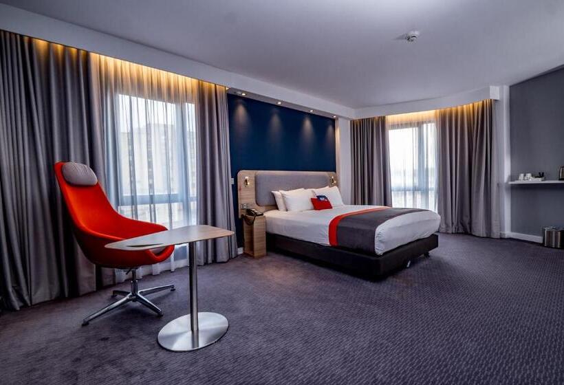 اتاق استاندارد با تخت بزرگ برای معلولان, Holiday Inn Express   Derry   Londonderry, An Ihg