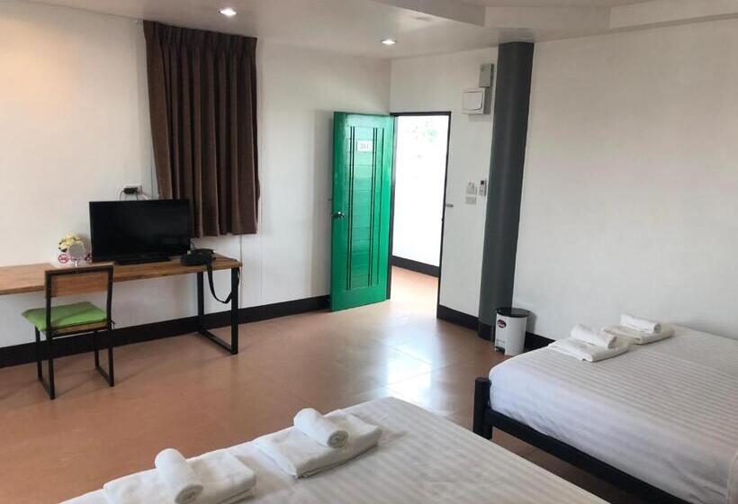 اتاق استاندارد چهار تخته, Khaohom House