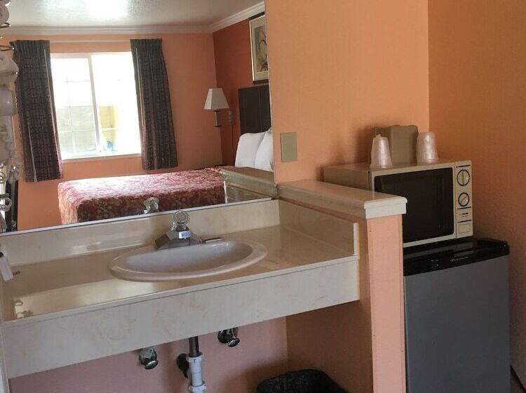 חדר סטנדרט מיטה זוגית, Budget Motel